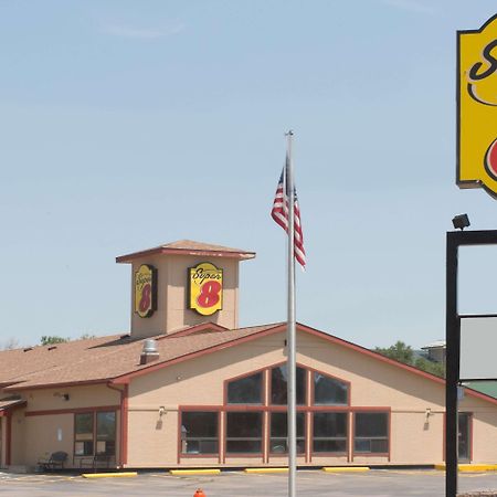 Super 8 By Wyndham Chadron Ne Hotel Екстериор снимка